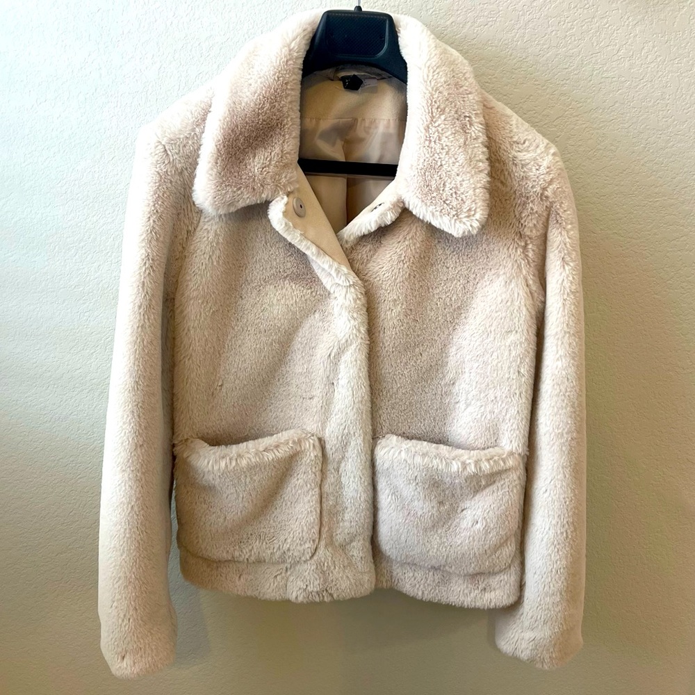H&M Divided Faux Fur Teddy Jacket in Cream Size S NWOT